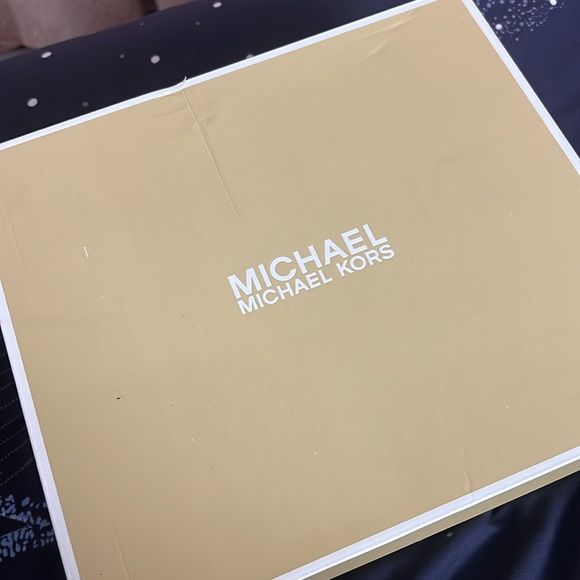 MICHAEL KORS - Muse Trainer - Picture 12 of 12